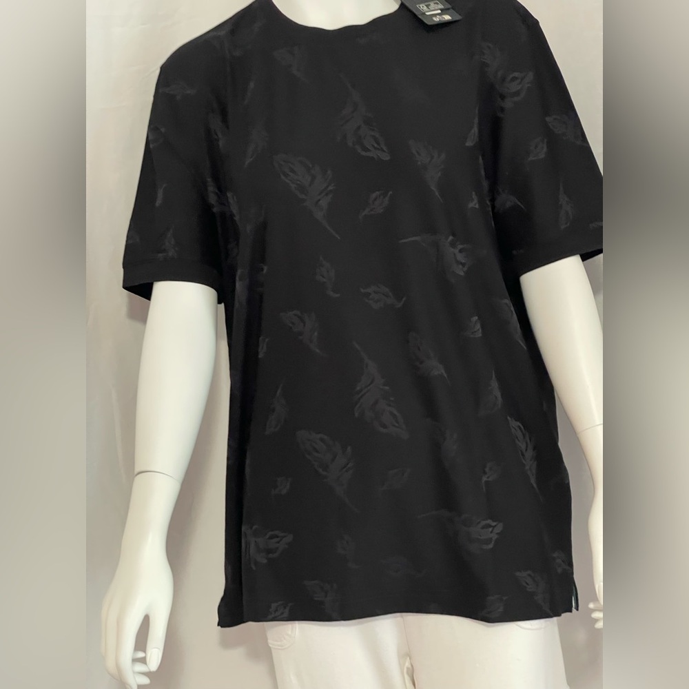 Ted baker Black Floral Pattern T-Shirt size (4) in Ted baker